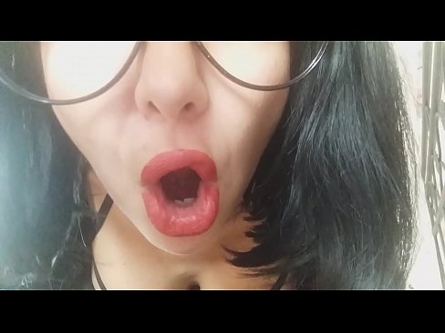 ❤️ Kara, via duonpatrino ne lasos vin iri al lernejo hodiaŭ... Mi bezonas vin tro multe... ❤️❌ Kvalita porno ĉe eo.serviporno.ru ️❤