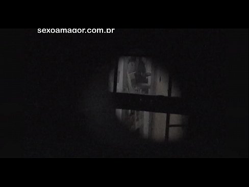❤️ Blondie estas sekrete filmita fare de najbara voyeur kaŝita malantaŭ kavaj brikoj ❤️❌ Kvalita porno ĉe eo.serviporno.ru ️❤